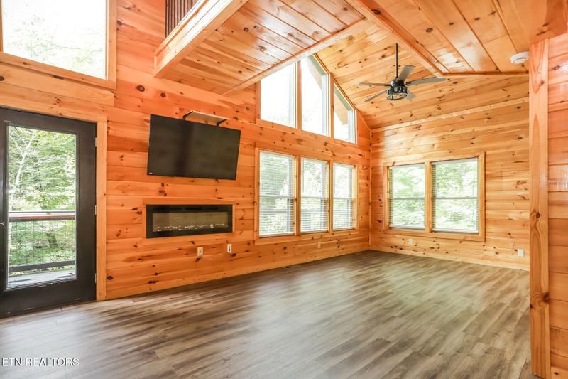 866 Cabin Creek Way, Sevierville, TN 37862