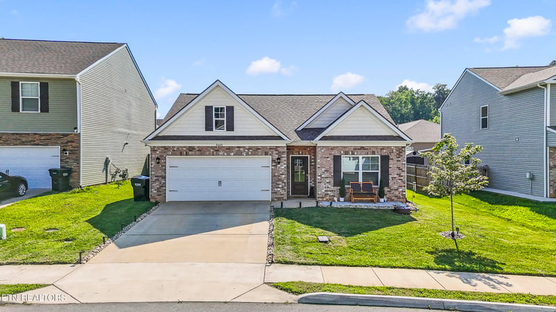 8669 Leeanna Brooke Ln, Knoxville, TN 37920