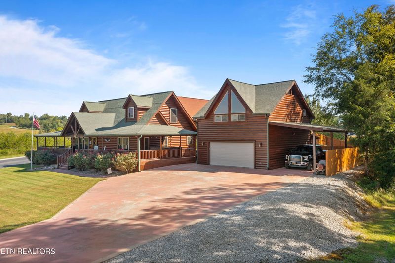 867 Blue Herring Way, Sevierville, TN 37876
