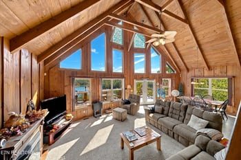 869 Flat Hollow Marina Rd, Speedwell, TN 37870