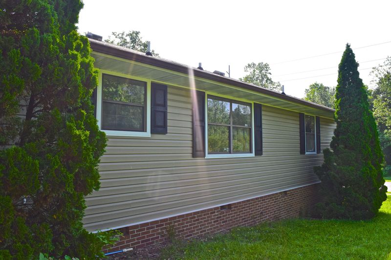 87 Tempura Dr, Oak Ridge, TN 37830