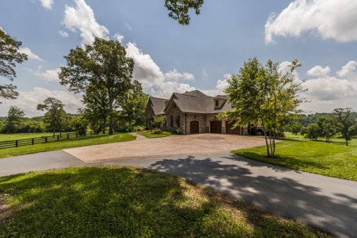8700 Huffs Ferry Rd, Loudon, TN 37774