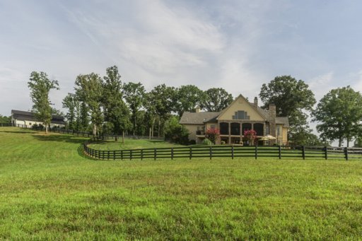 8700 Huffs Ferry Rd, Loudon, TN 37774