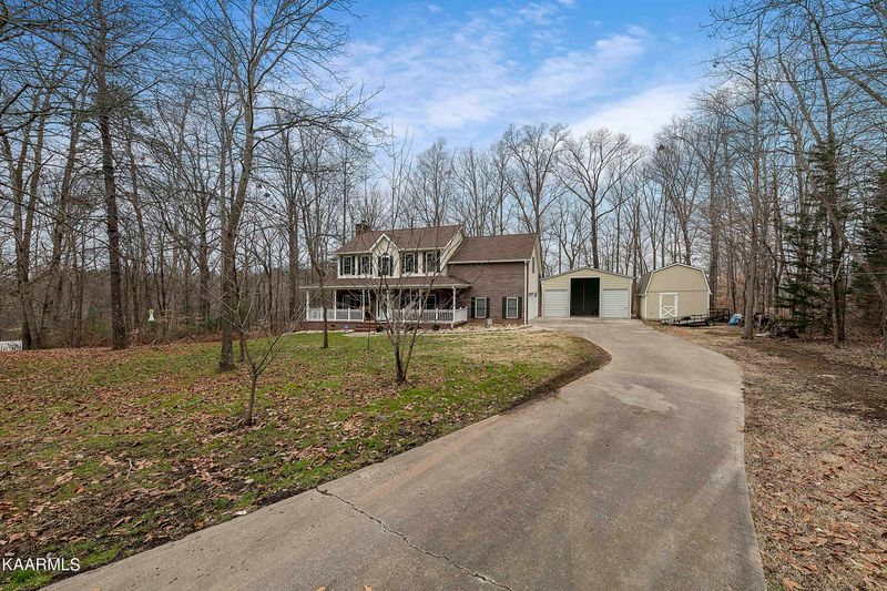 8700 Pedigo Rd, Powell, TN 37849