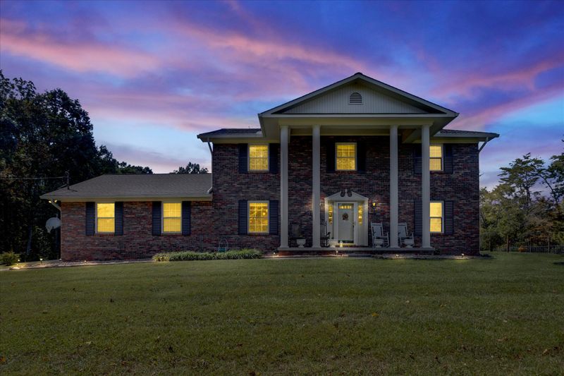 8700 Pleasant Hill Rd, Knoxville, TN 37924