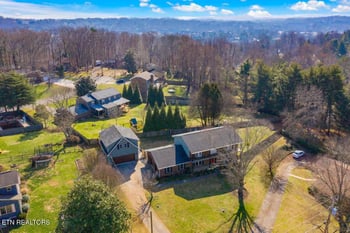 8702 Terri Cir, Knoxville, TN 37923