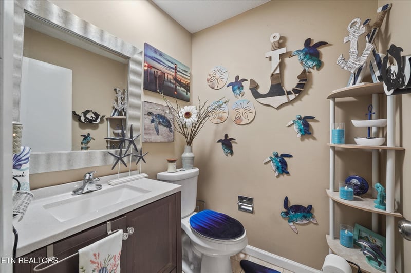 8703 Olde Colony Tr, Knoxville, TN 37923
