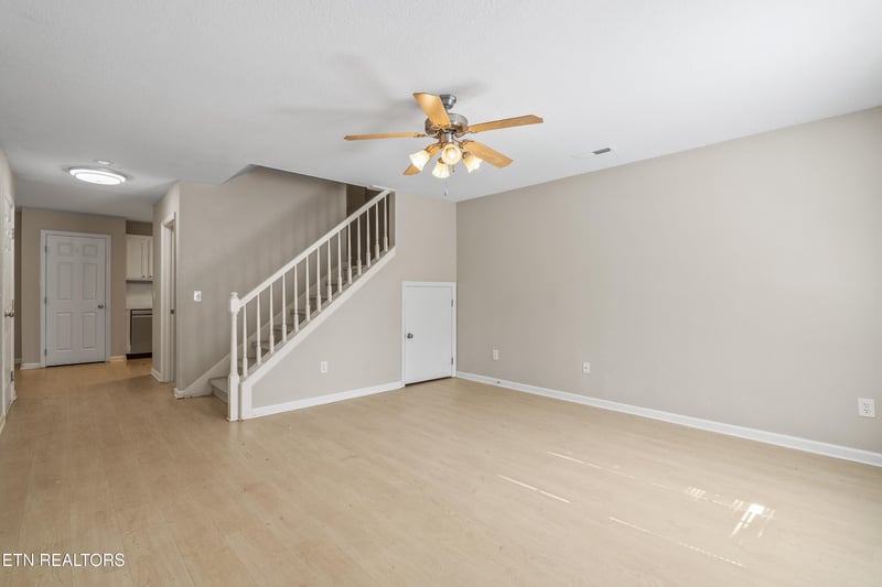 8709 Mowbray Way, Knoxville, TN 37923