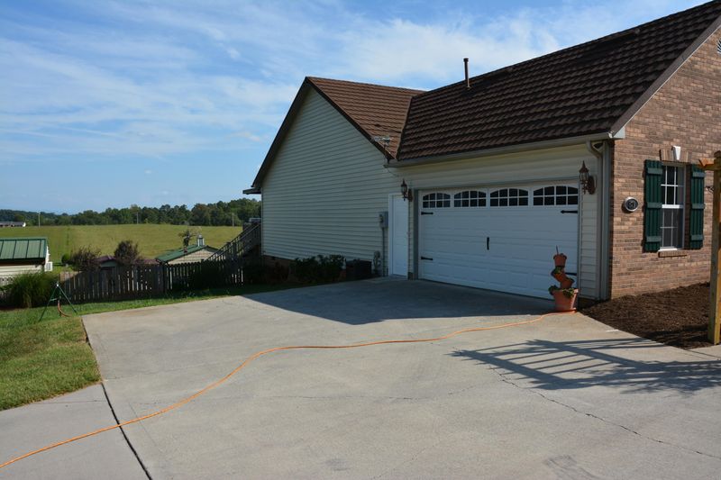 871 Loudon Ridge Rd, Loudon, TN 37774