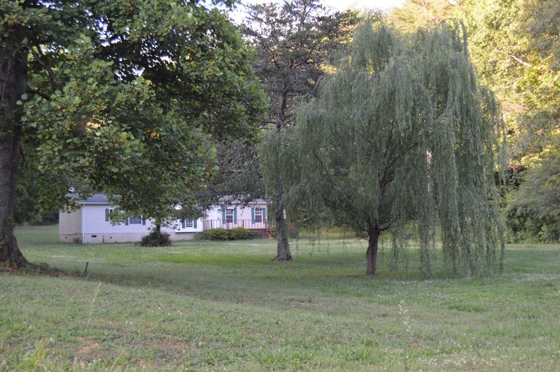 871 Reagan Valley Rd, Tellico Plains, TN 37385