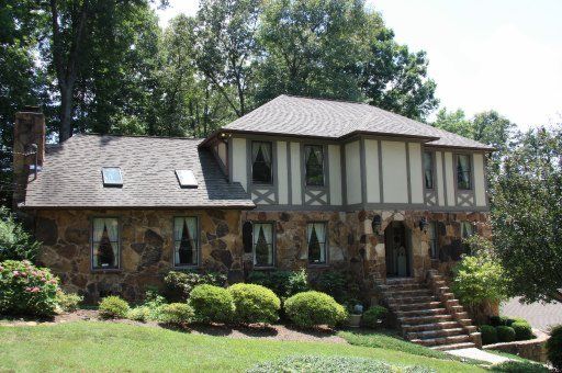 8712 Dunaire Dr, Knoxville, TN 37923