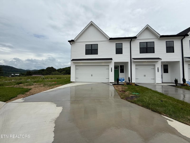 8716 Chapman Trace Way, Knoxville, TN 37920