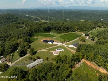 8718 Ventis Ln, Powell, TN 37849