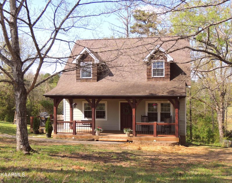 8719 Pleasant Hill Rd, Knoxville, TN 37924