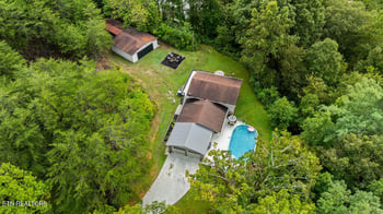 8720 Spangler Rd, Knoxville, TN 37920