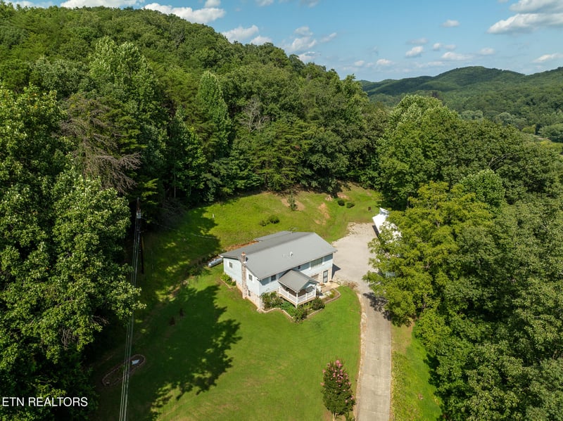 8724 Spangler Rd, Knoxville, TN 37920
