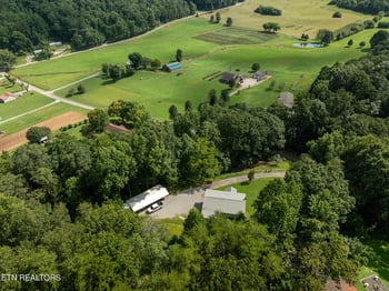 8724 Spangler Rd, Knoxville, TN 37920
