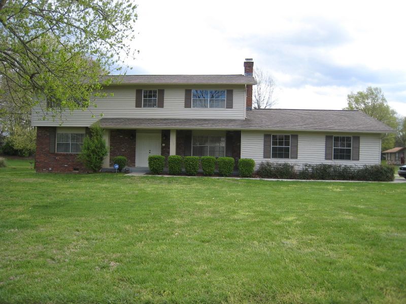8728 Fox Lonas Rd, Knoxville, TN 37923