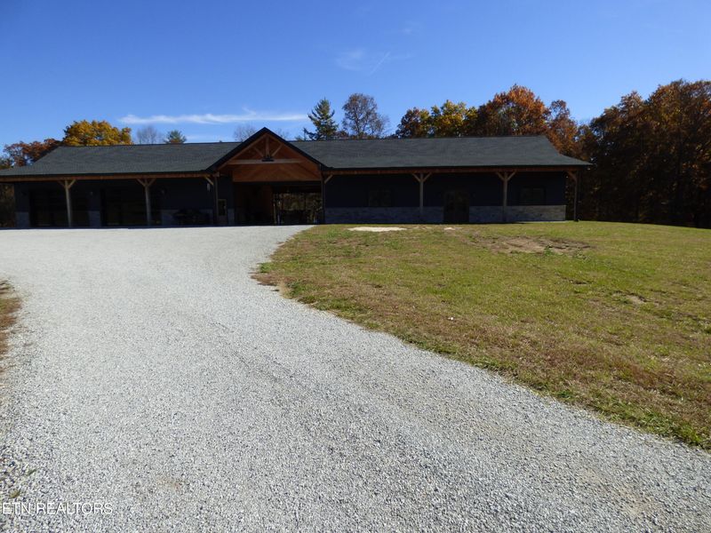 873 S Old Mail Rd, Crossville, TN 38572
