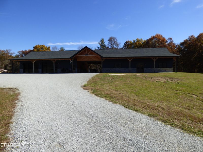 873 S Old Mail Rd, Crossville, TN 38572