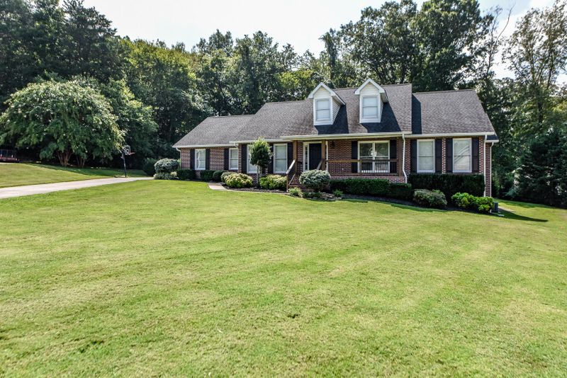 873 Somerset Dr, Maryville, TN 37803