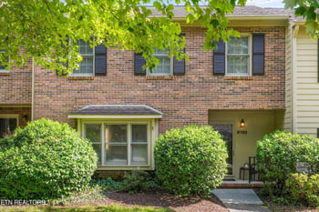 8732 Aragon Ln, Knoxville, TN 37923