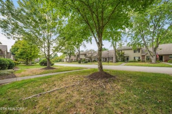 8732 Aragon Ln, Knoxville, TN 37923
