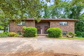 8736 Gleason Dr, Knoxville, TN 37923