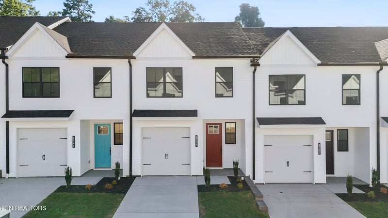 8739 Chapman Trace Way, Knoxville, TN 37920