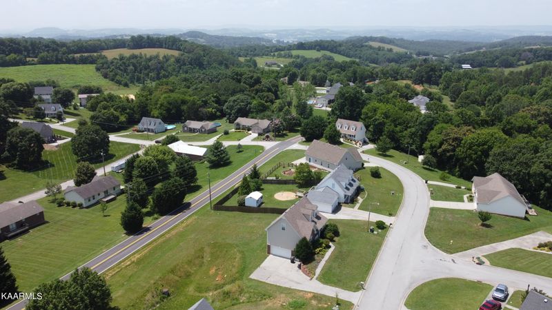 874 Hemlock Cir, Morristown, TN 37814