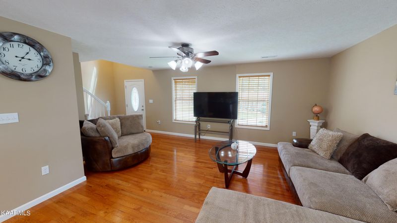 874 Hemlock Cir, Morristown, TN 37814