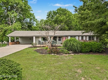 874 W Cunningham St, Alcoa, TN 37701