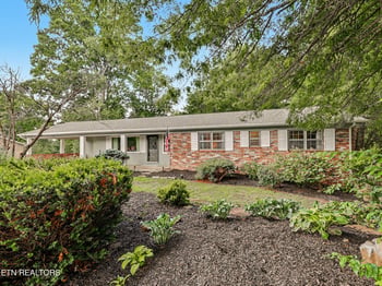 874 W Cunningham St, Alcoa, TN 37701