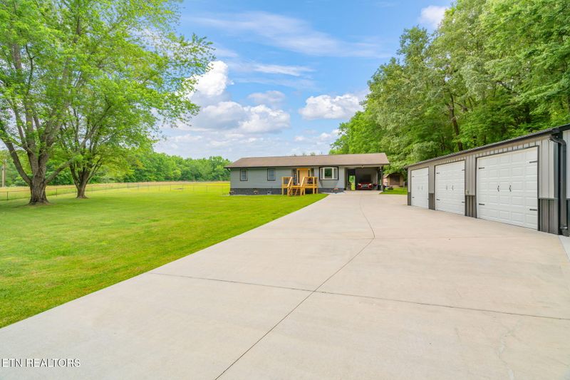 874 W End Rd, Rockwood, TN 37854