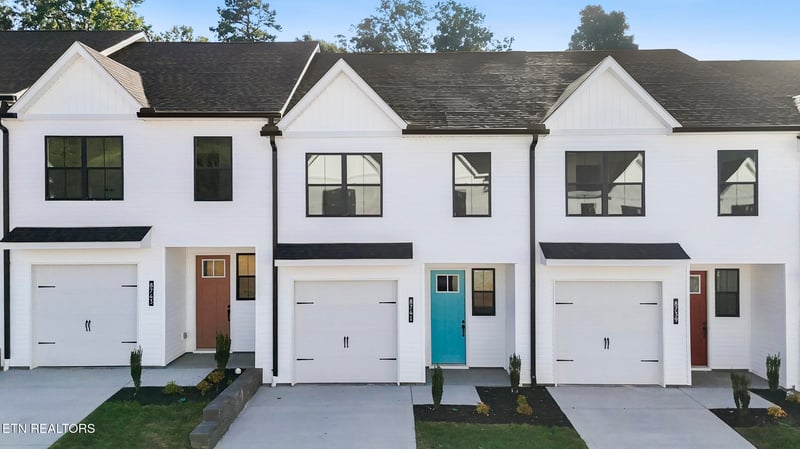 8741 Chapman Trace Way, Knoxville, TN 37920