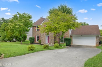 8745 Shoreham Blvd, Knoxville, TN 37922