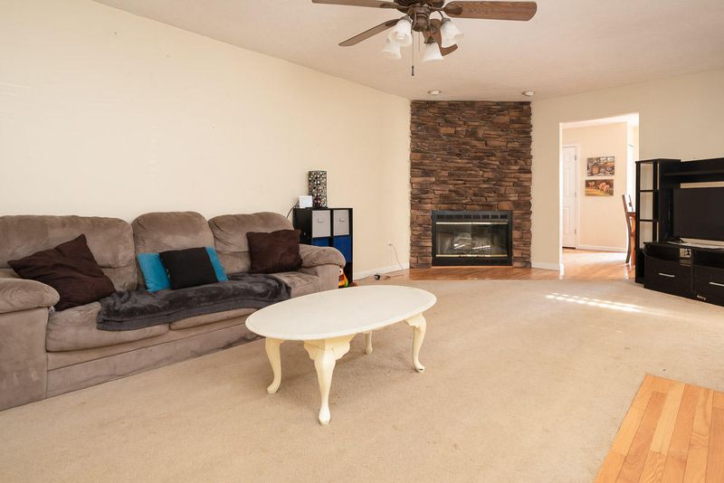 8746 Pedigo Rd, Powell, TN 37849