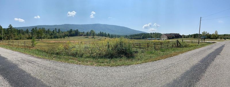 875 County Rd, Etowah, TN 37331