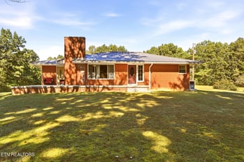 8757 Morgan County Hwy, Sunbright, TN 37872