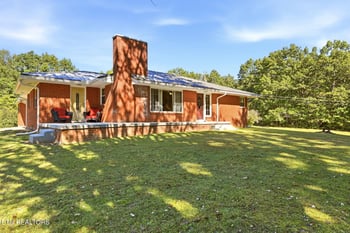 8757 Morgan County Hwy, Sunbright, TN 37872