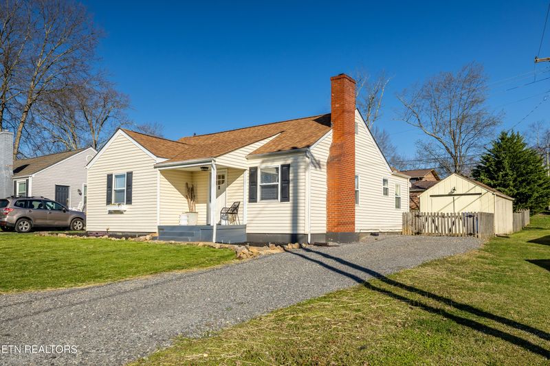 877 Long Rd, Alcoa, TN 37701