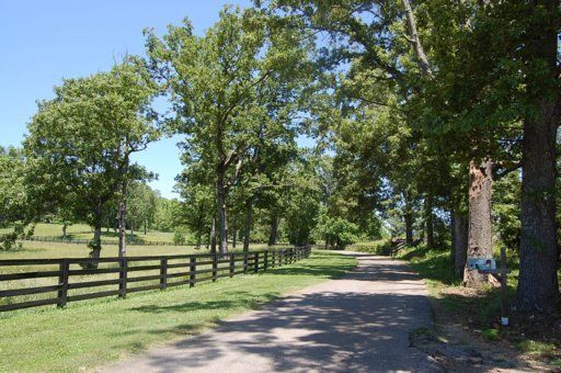 8779 Huffs Ferry Rd, Loudon, TN 37774