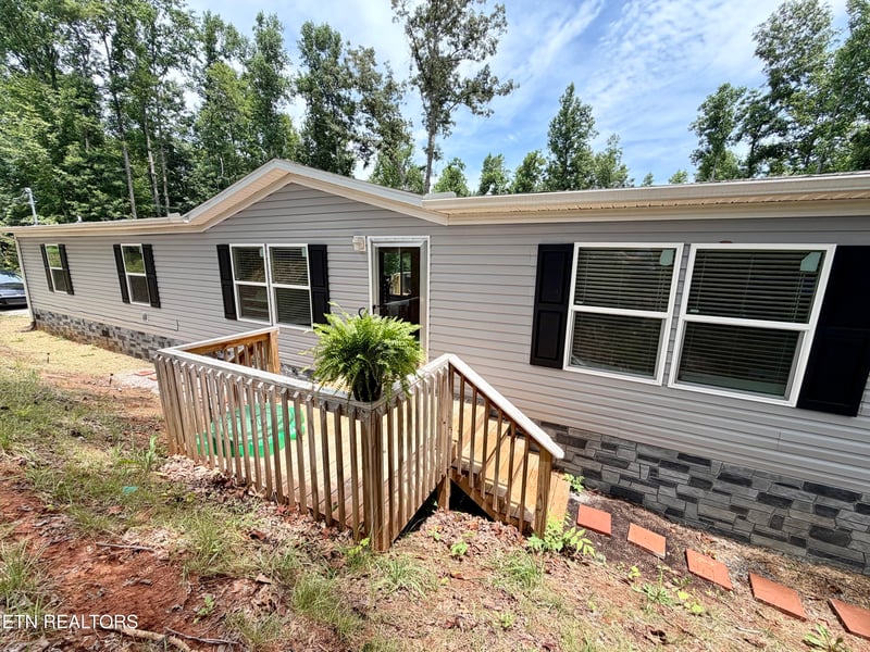 8780 Highland View Rd, Knoxville, TN 37938