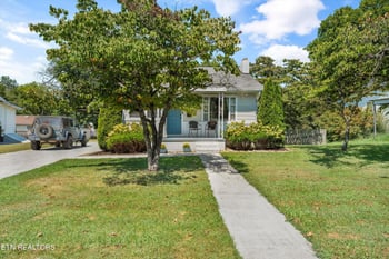 879 Birch St, Alcoa, TN 37701