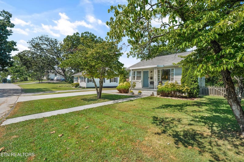 879 Birch St, Alcoa, TN 37701
