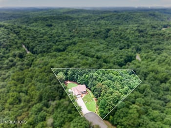 88 Scenic Pl, Monterey, TN 38574