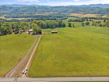 880 - 890 Fairview Rd, Tellico Plains, TN 37385