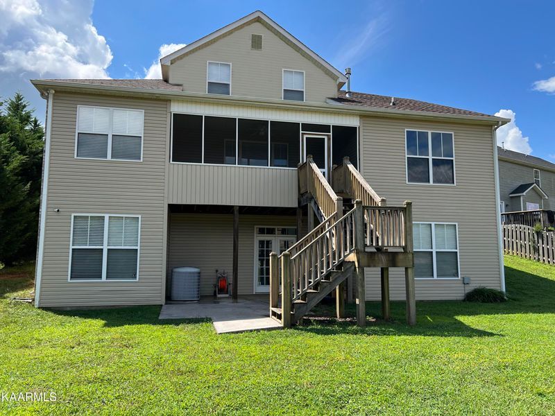 8803 Wavetree Dr, Knoxville, TN 37931