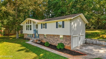 8804 Mallow Dr, Knoxville, TN 37922