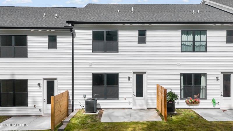 8805 Chapman Trace Way, Knoxville, TN 37920